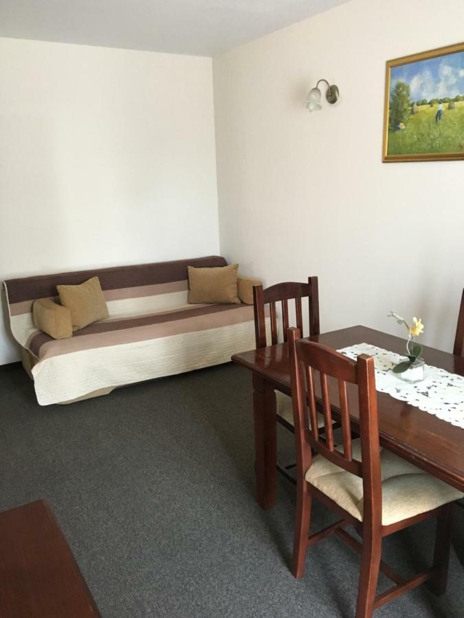 Hotel Restaurant La Conac Botiz المظهر الخارجي الصورة
